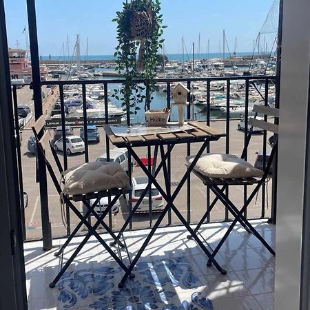 Ferienwohnung Borgo Damare Nettuno Vista Mare Exterior foto