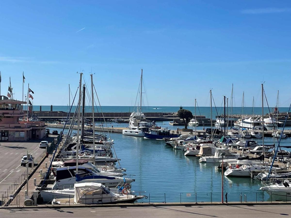 Ferienwohnung Borgo Damare Nettuno Vista Mare Exterior foto