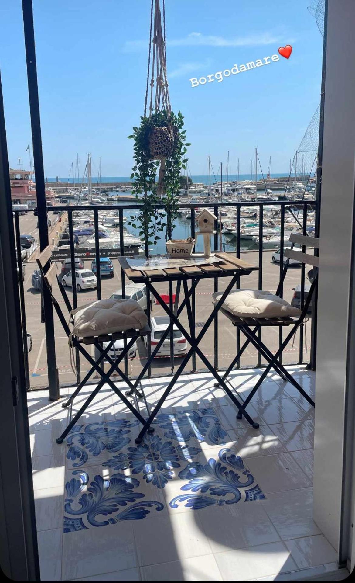 Ferienwohnung Borgo Damare Nettuno Vista Mare Exterior foto